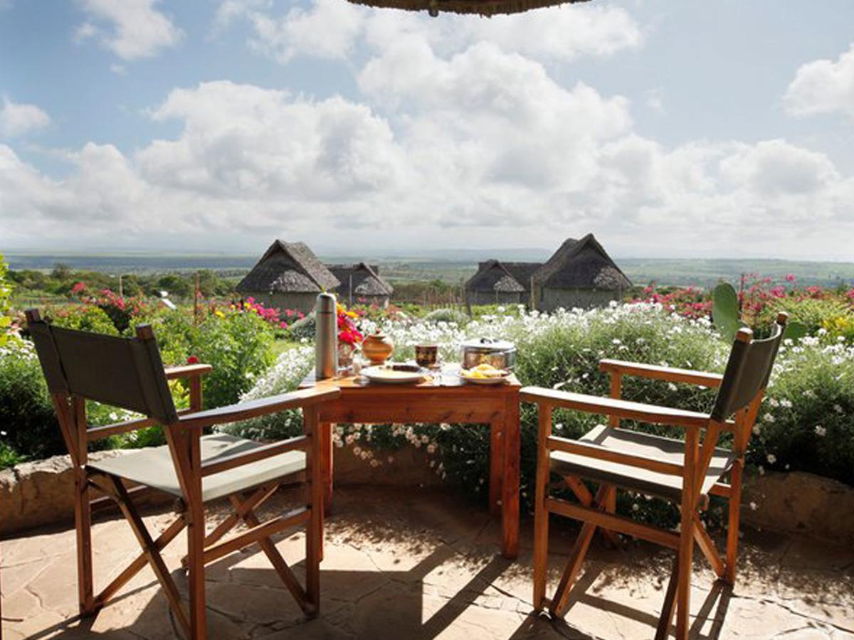Rhino Watch Safarilodge Mweiga Cameră foto