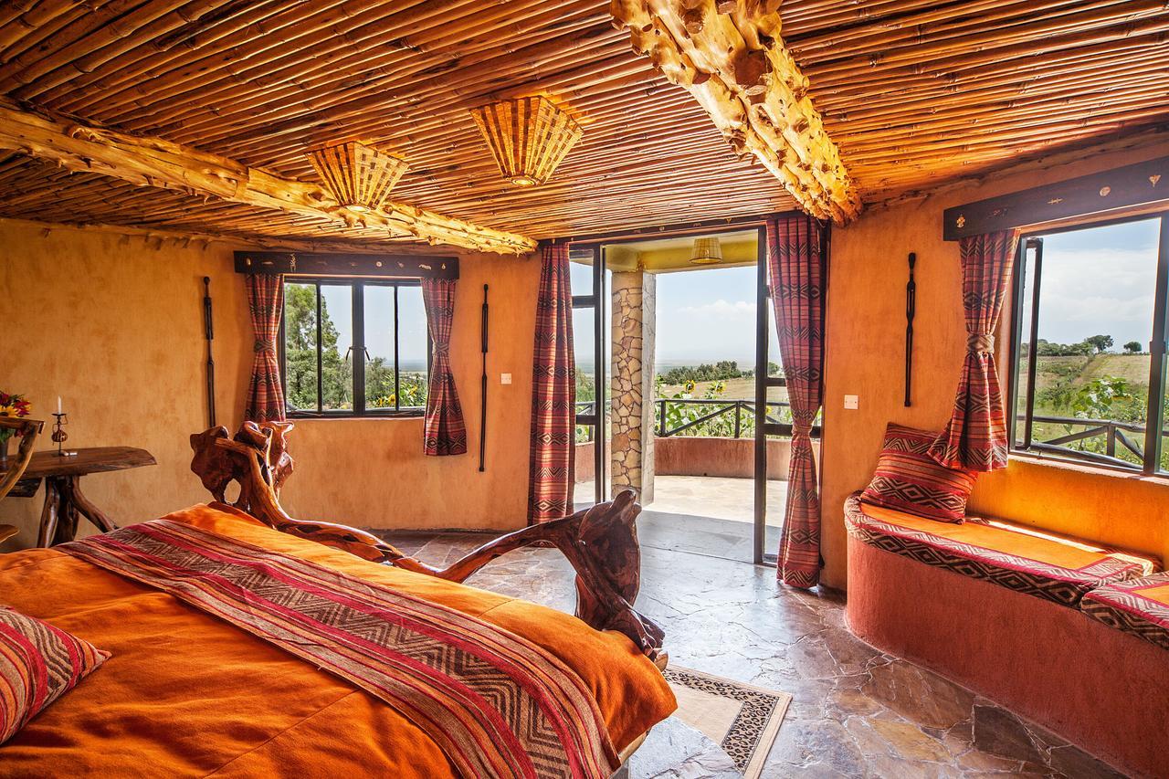 Rhino Watch Safarilodge Mweiga Cameră foto